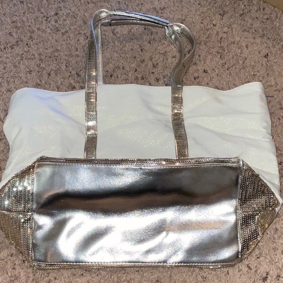 Gold/cream VS tote - Picture 3 of 5